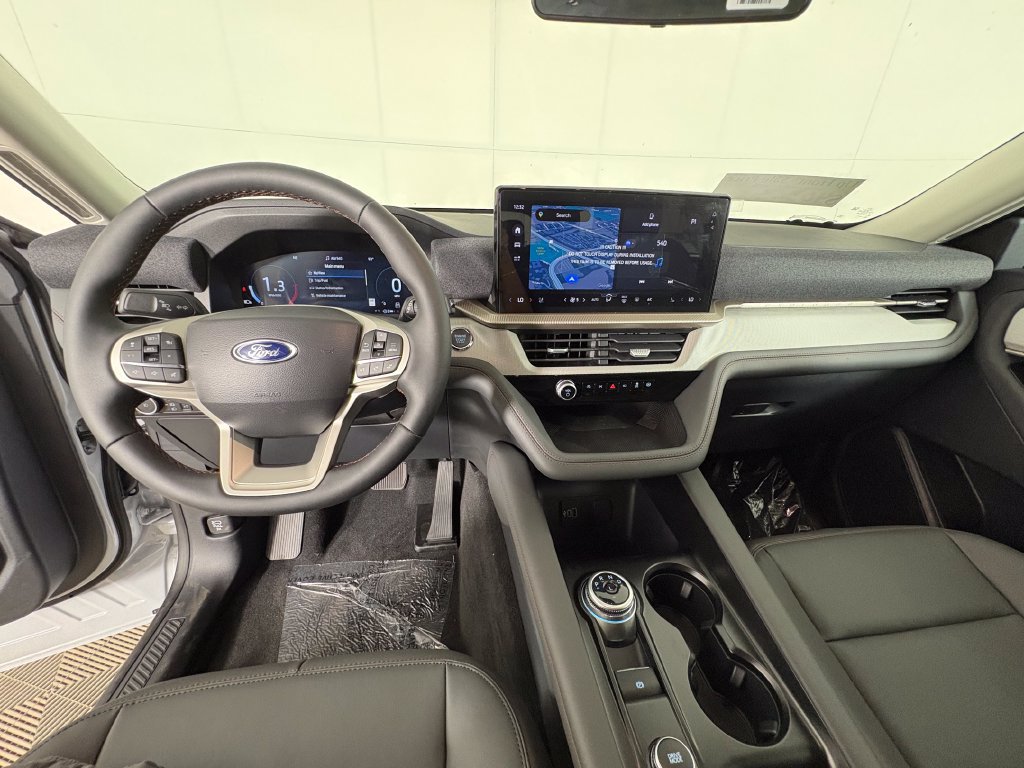 New 2026 Ford Explorer Active w/ Active Comfort Package RWD image 7
