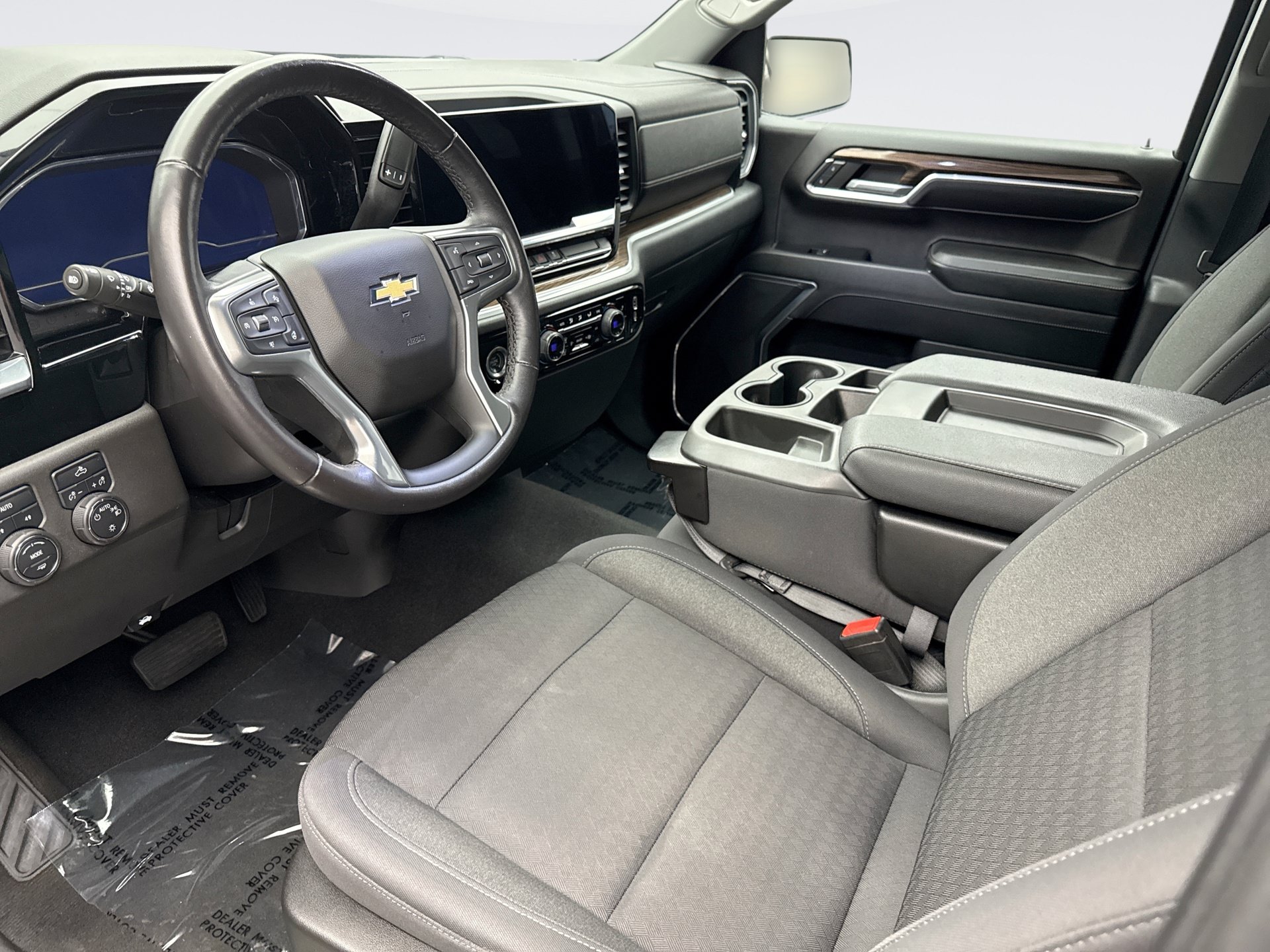 Used 2022 Chevrolet Silverado 1500 LT AWD/4WD image 10
