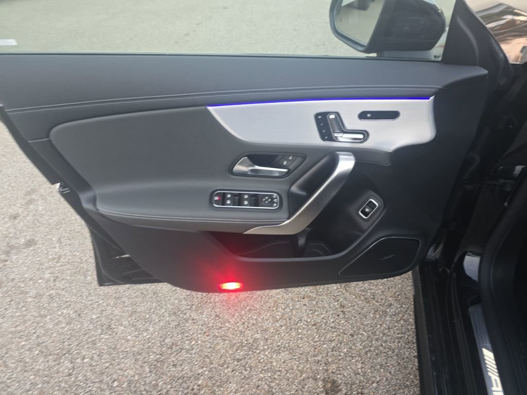 New 2026 Mercedes-Benz CLA 35 AMG 4MATIC image 10