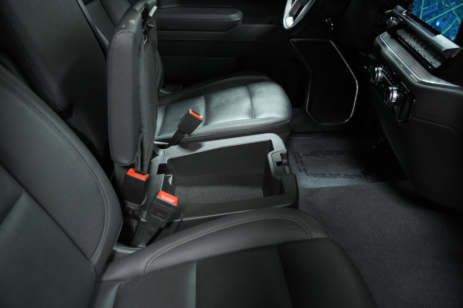 Used 2025 GMC Sierra 1500 SLT image 18