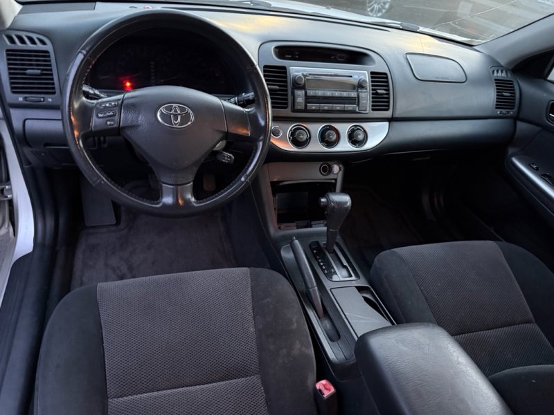 Used 2006 Toyota Camry LE image 14