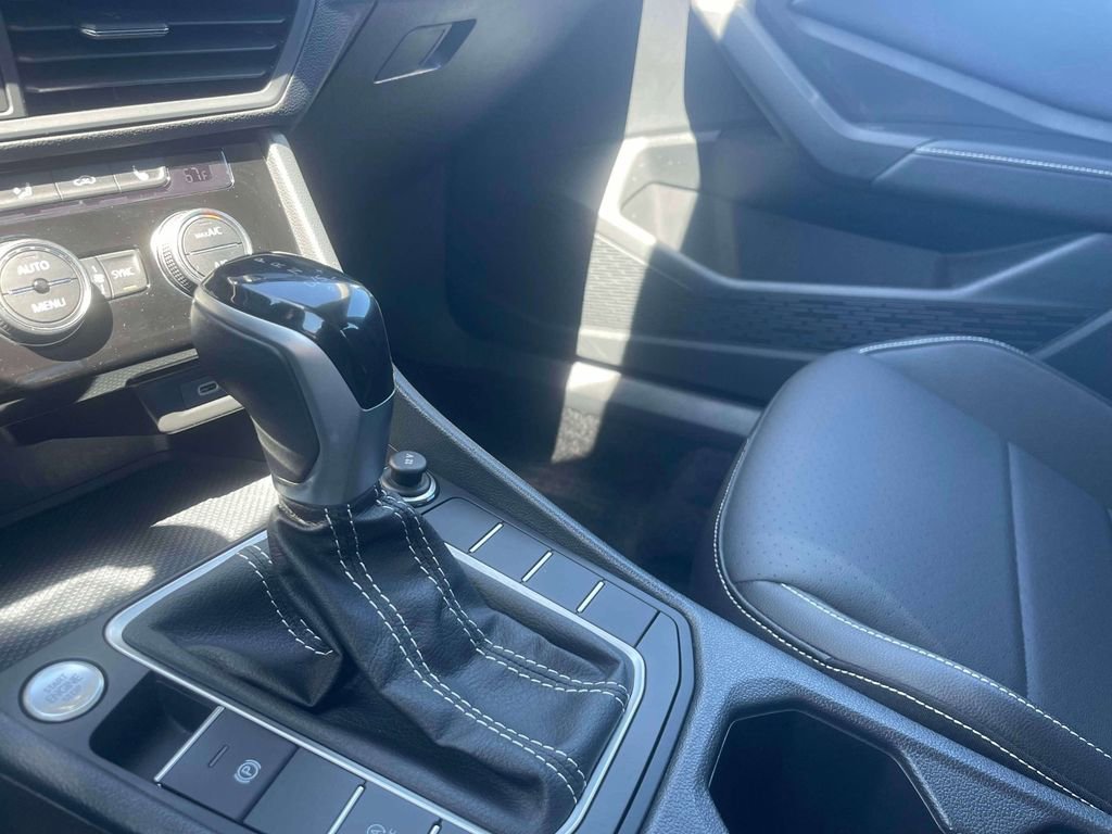 Used 2023 Volkswagen Jetta SE FWD image 30