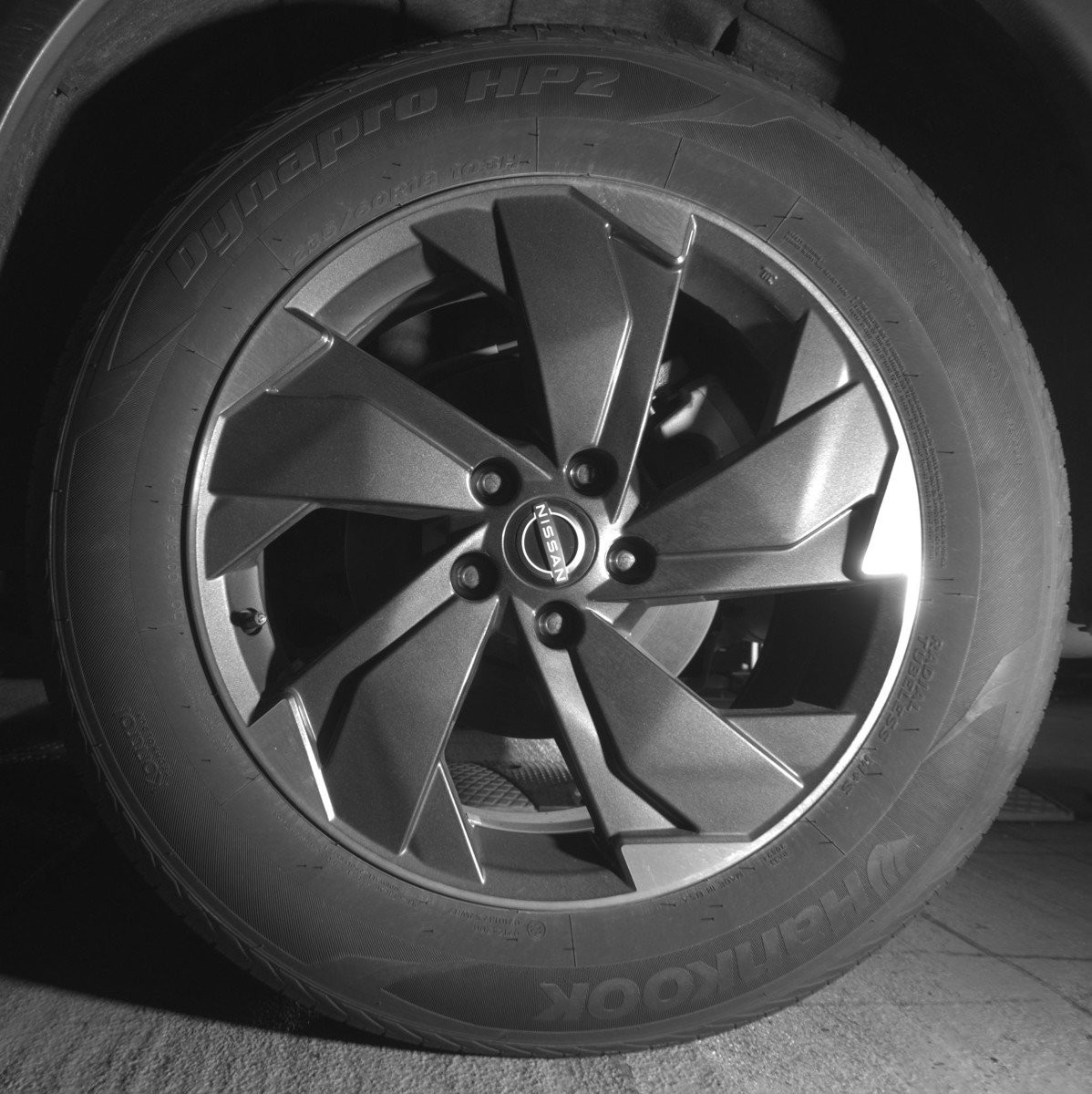 Used 2025 Nissan Rogue SV AWD/4WD image 14
