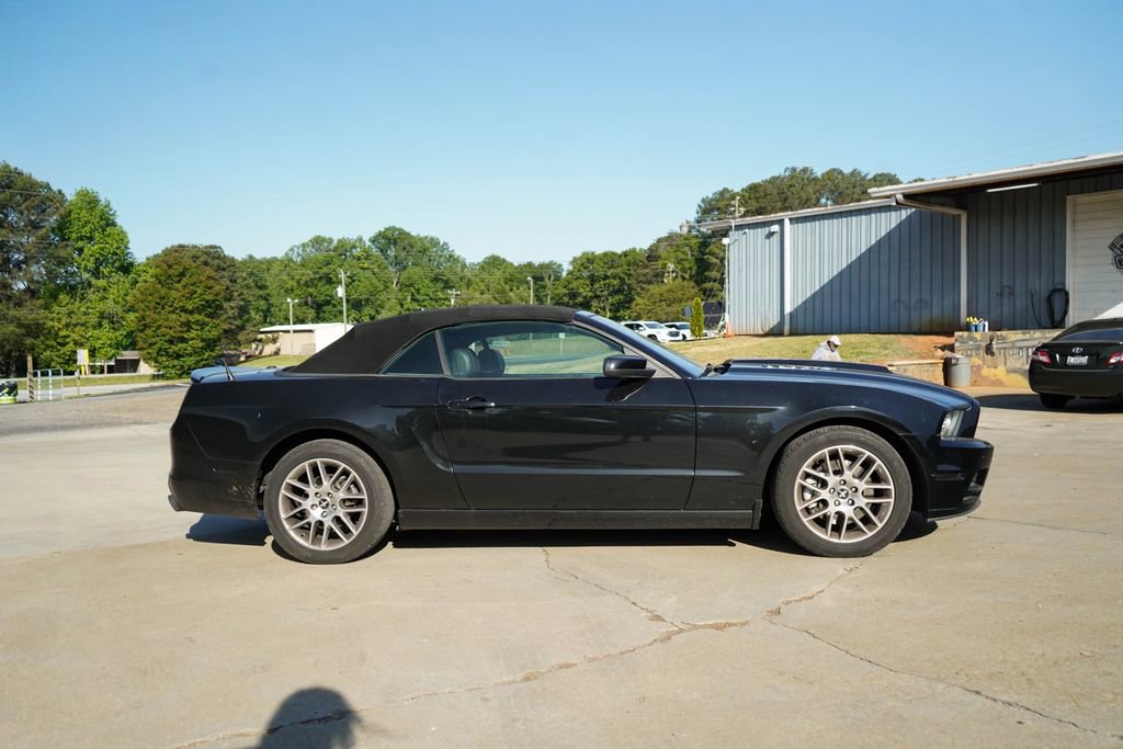 Used 2013 Ford Mustang GT Premium w/ Security Pkg image 3