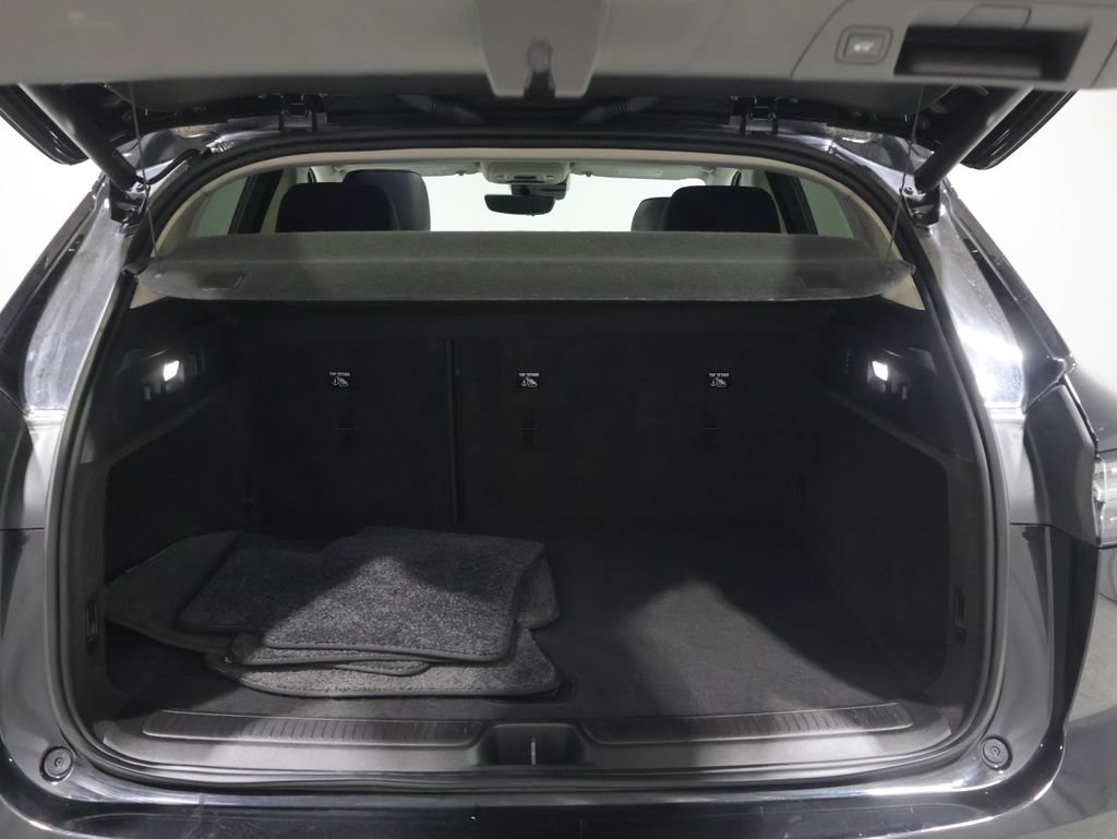 Used 2023 Buick Envision Avenir AWD/4WD image 4