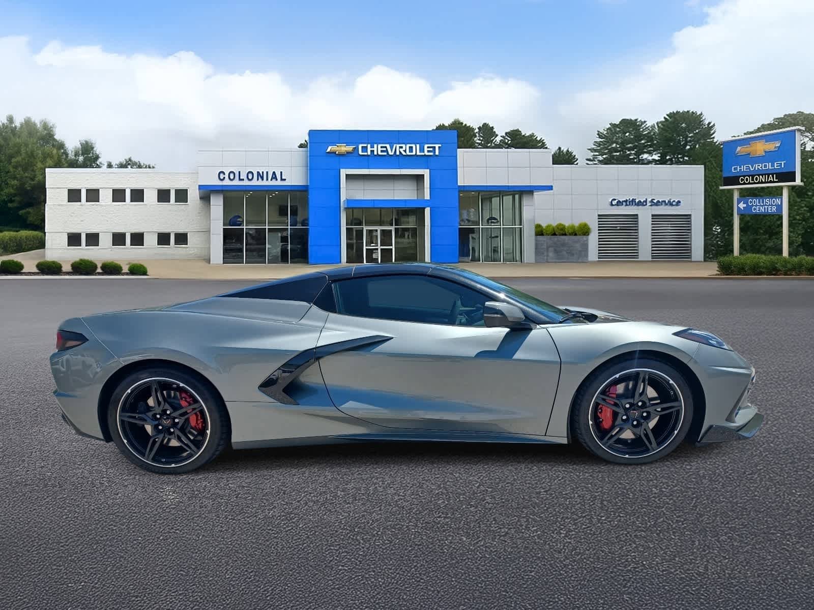 Used 2022 Chevrolet Corvette Stingray Premium Conv w/ Z51 Performance Package RWD image 3
