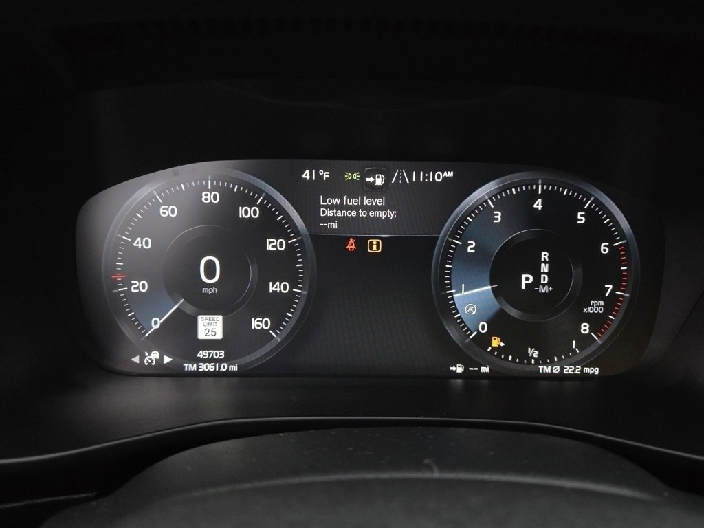 Used 2019 Volvo XC40 T5 R-Design image 40