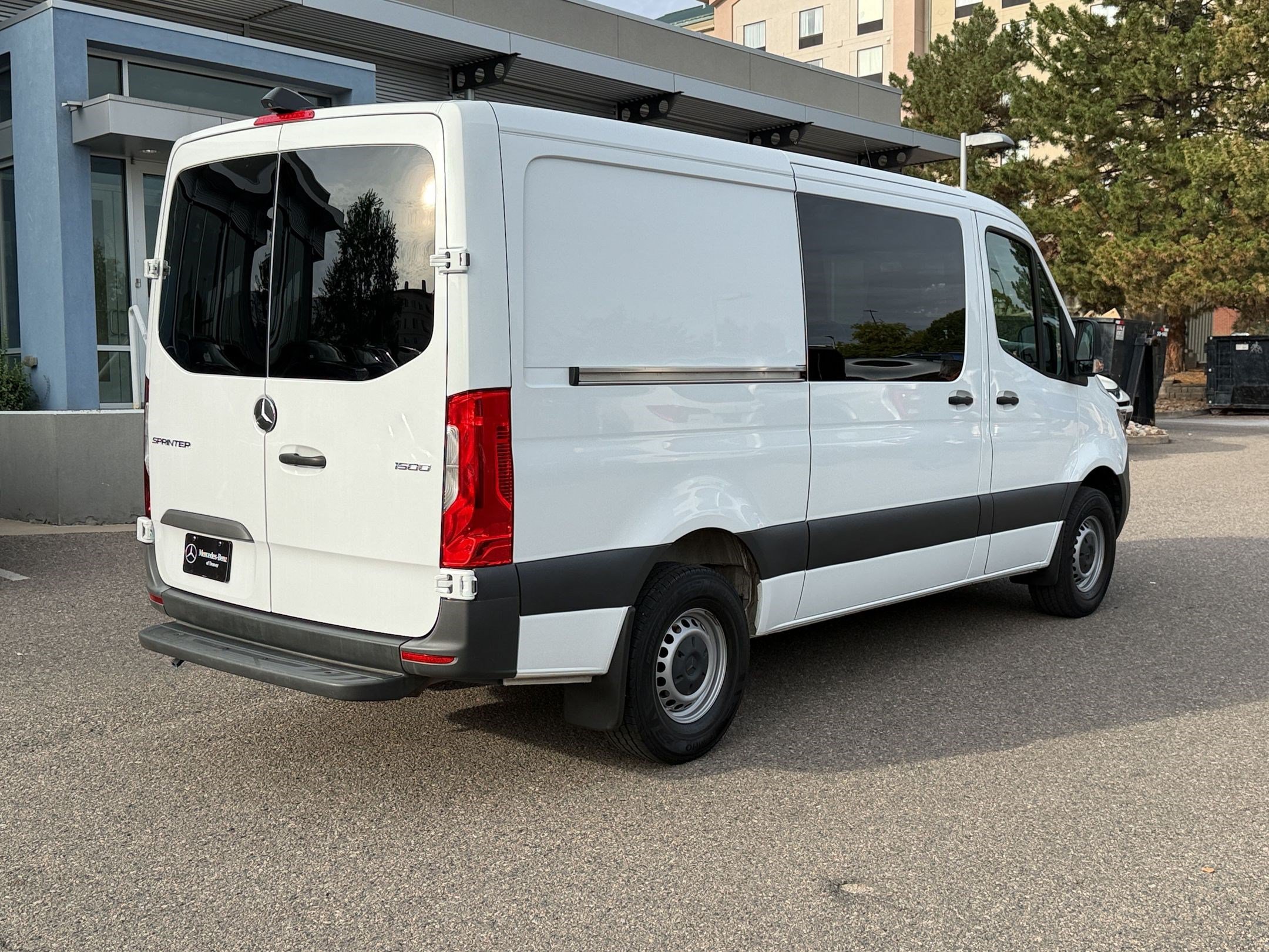 Used 2021 Mercedes-Benz Sprinter 1500 image 9