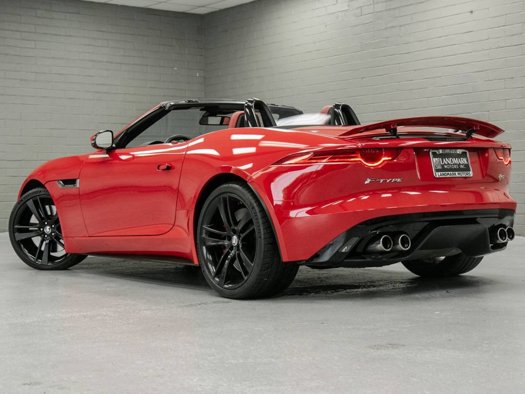 Used 2014 Jaguar F-TYPE S RWD image 34