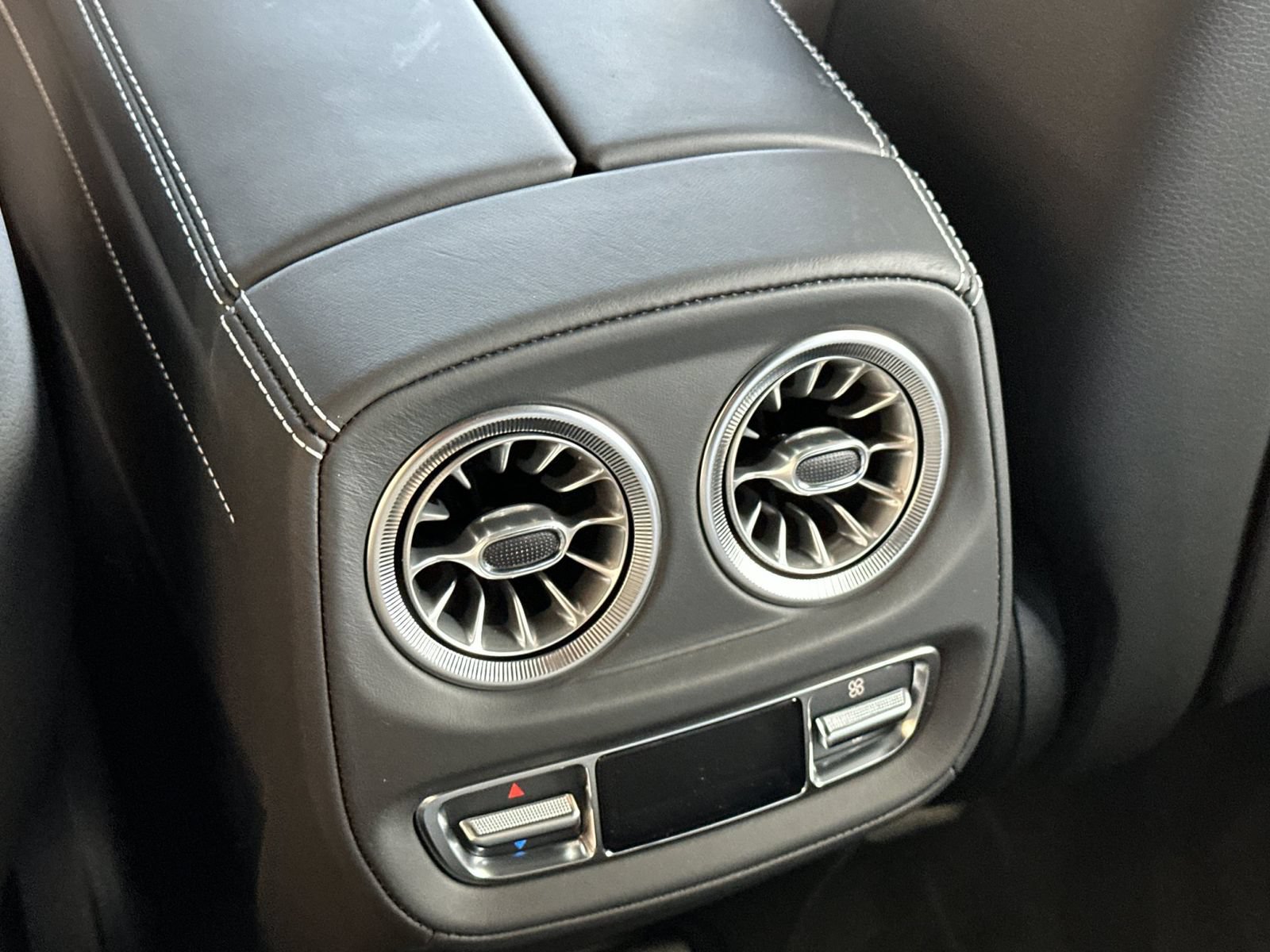 New 2026 Mercedes-Benz G 63 AMG 4MATIC image 12