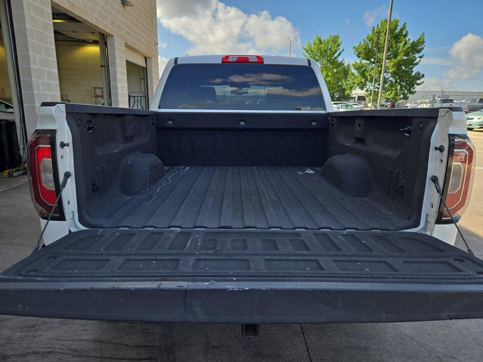 Used 2017 GMC Sierra 1500 SLT w/ Texas SLT Premium Package RWD image 25