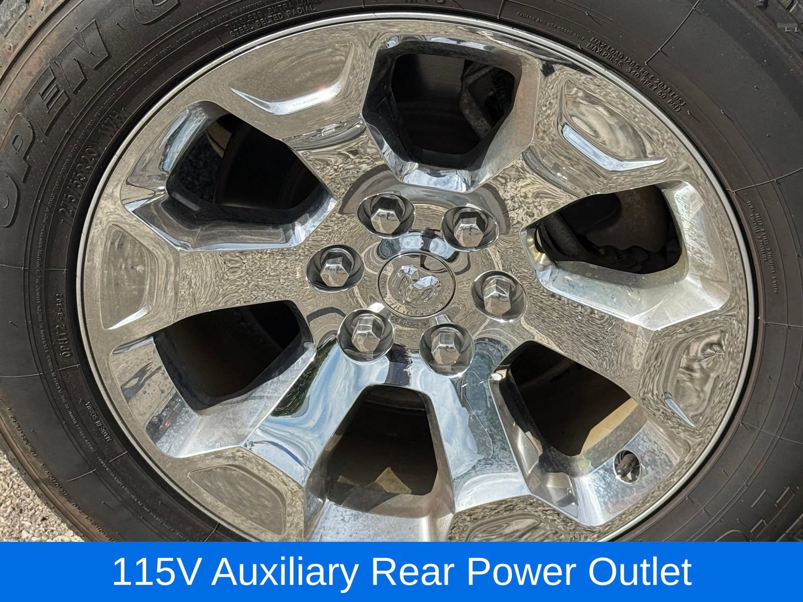 Used 2022 RAM 1500 Big Horn AWD/4WD image 44