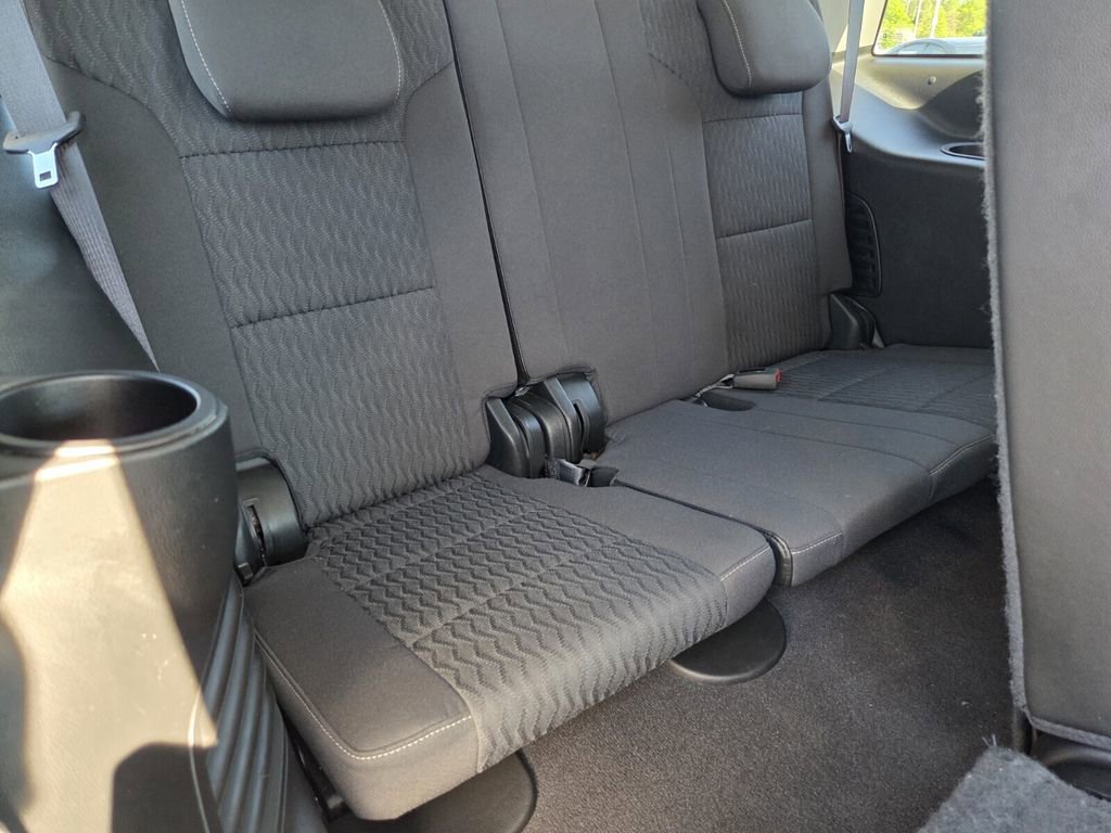 Used 2020 GMC Yukon SLE w/ SLE Value Package image 15