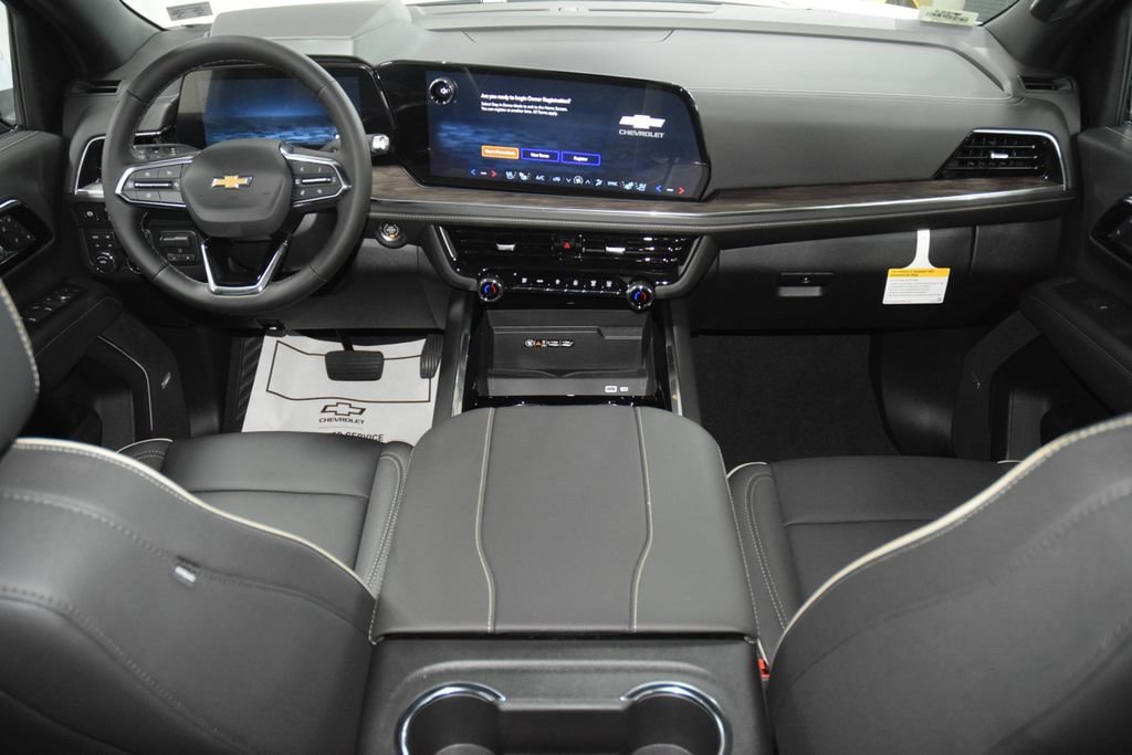 New 2026 Chevrolet Suburban Premier AWD/4WD image 32