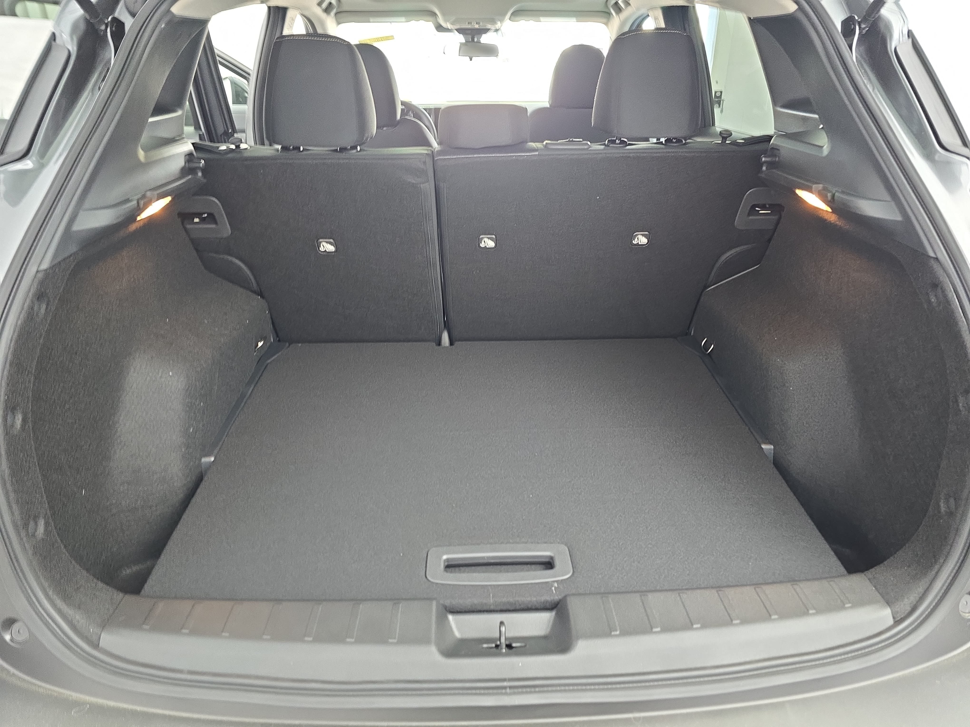 New 2026 Nissan Kicks SV w/ SV Premium Package FWD image 12