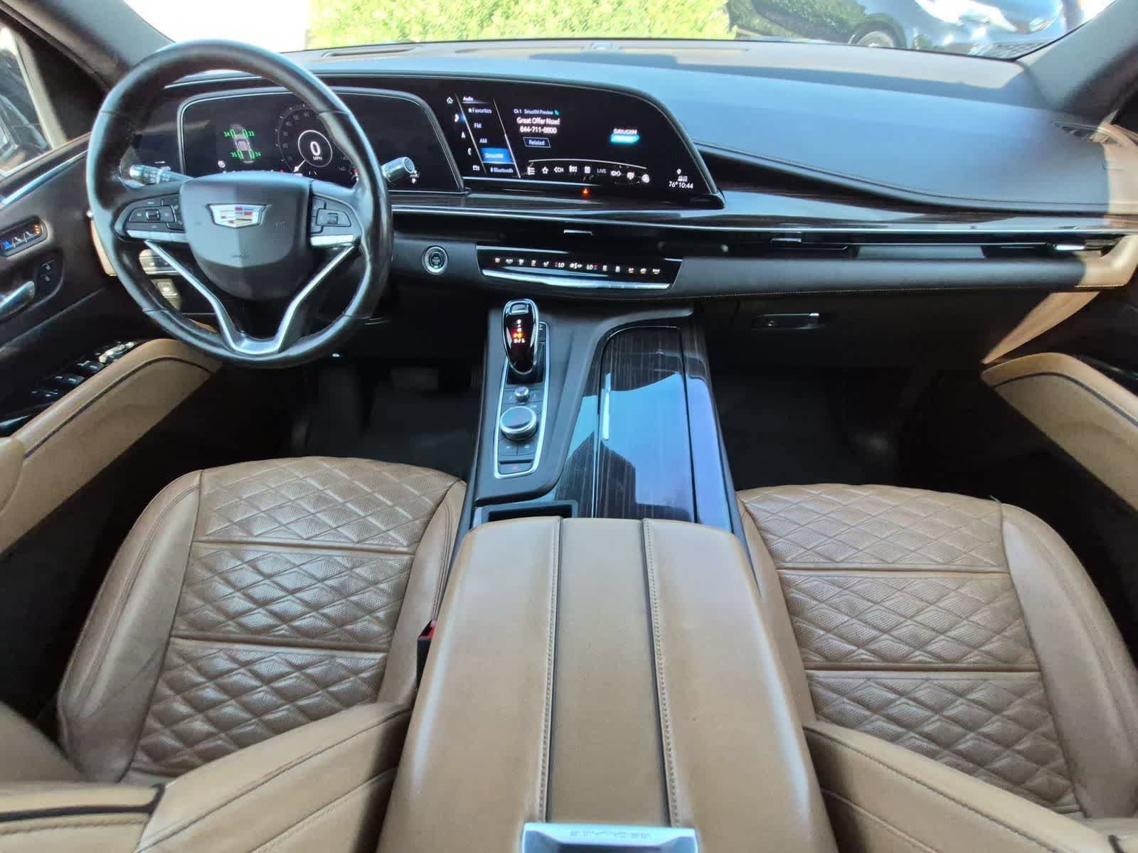 Used 2021 Cadillac Escalade ESV Premium Luxury AWD/4WD image 15