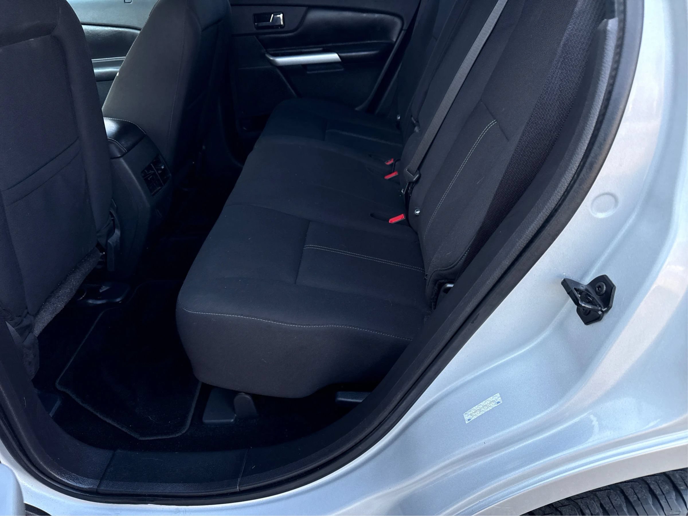 Used 2013 Ford Edge SE FWD image 11