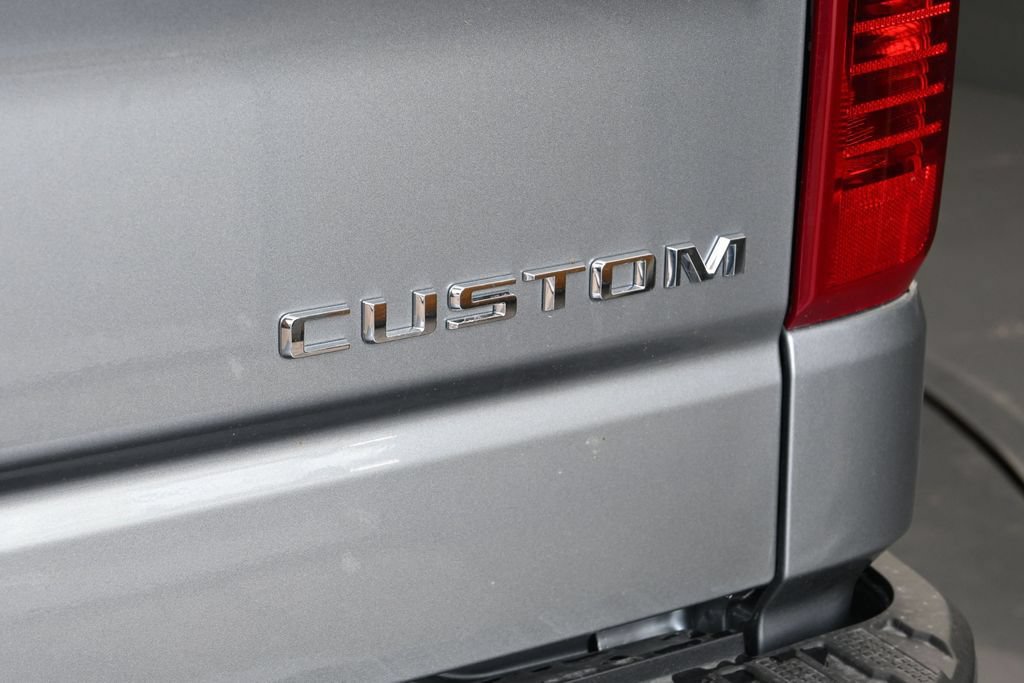 New 2026 Chevrolet Silverado 1500 Custom w/ Turbomax Blackout Package AWD/4WD image 9