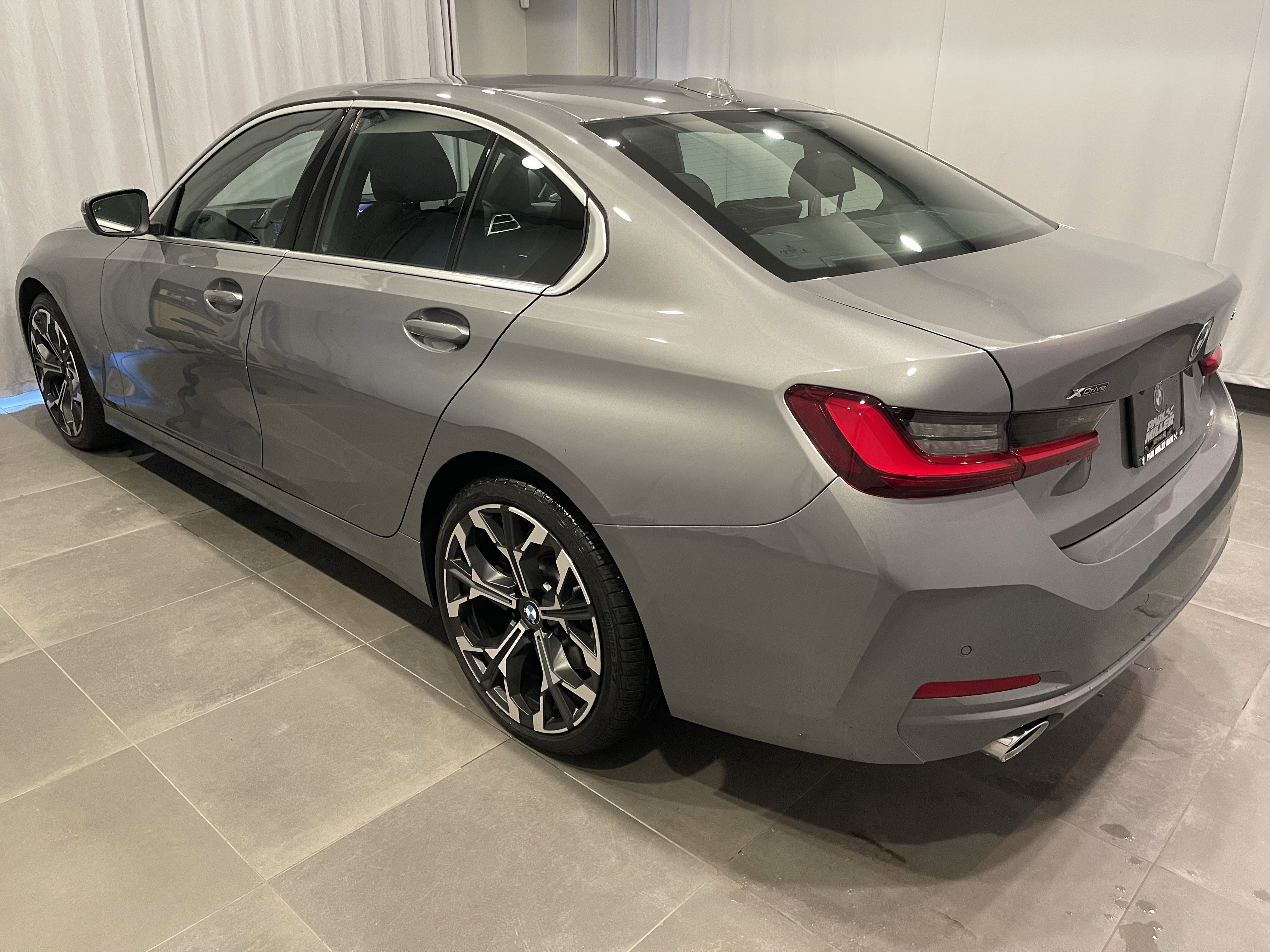 Used 2025 BMW 330i xDrive Sedan w/ M Sport Package image 4