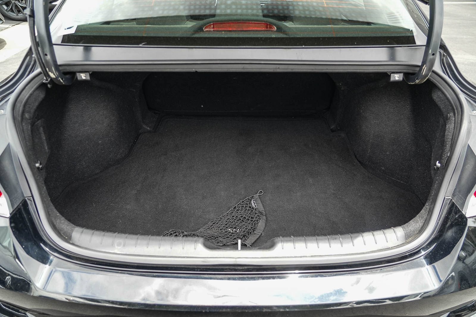 Used 2023 Hyundai Elantra SEL w/ Cargo Package FWD image 26