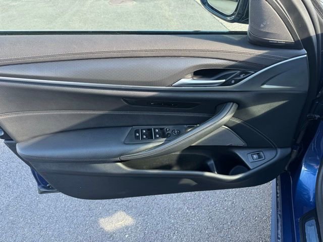 Used 2023 BMW M550i xDrive AWD/4WD image 14