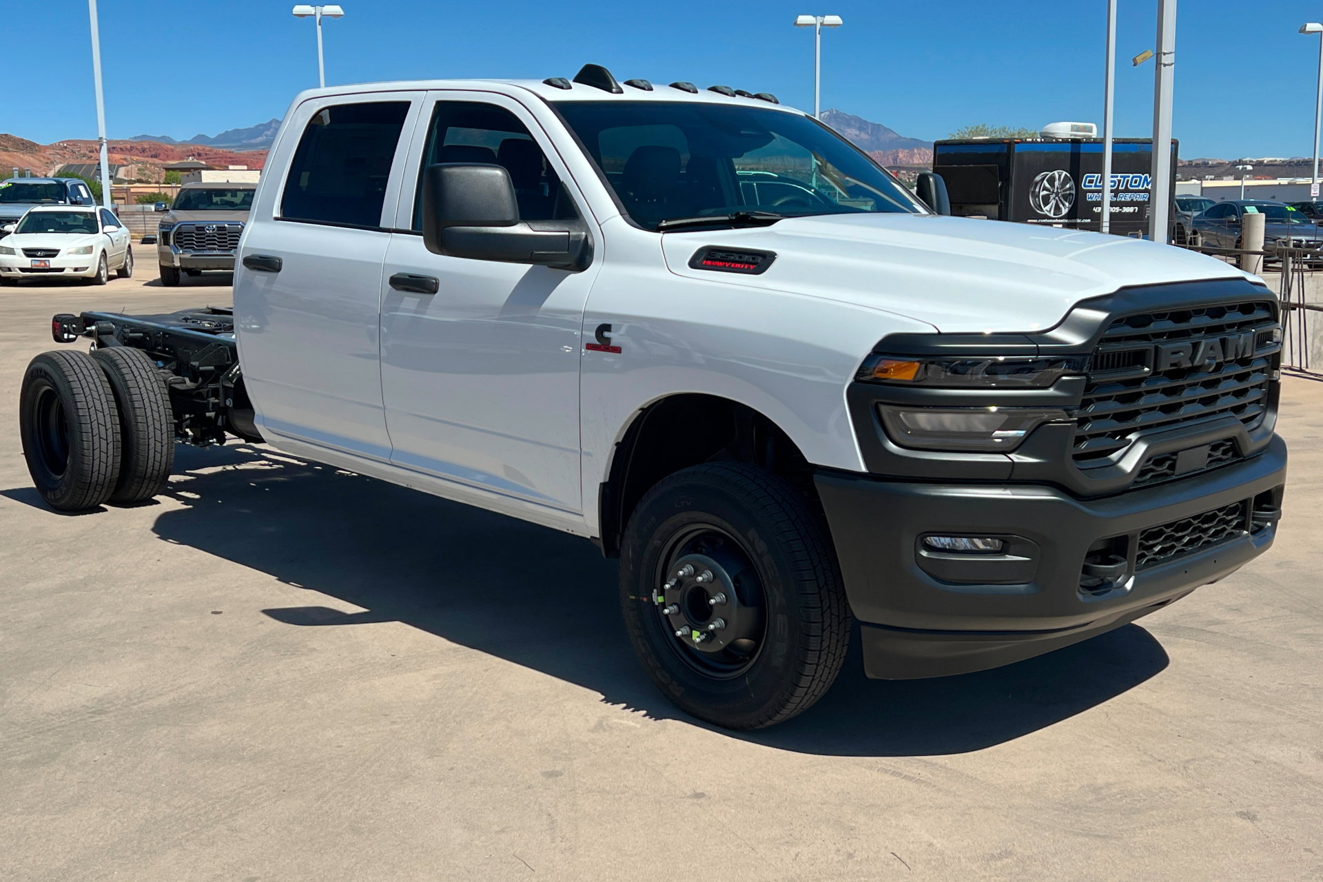 New 2026 RAM 3500 Tradesman AWD/4WD image 7