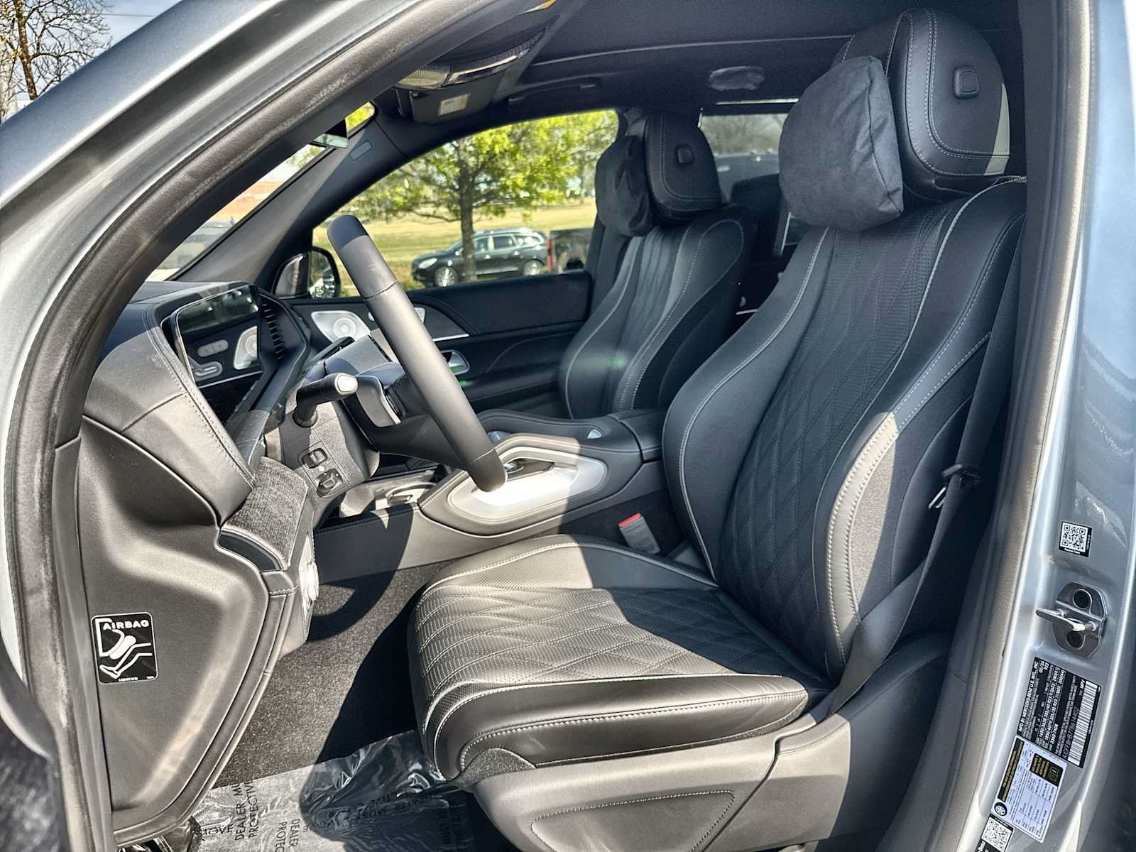 New 2026 Mercedes-Benz Maybach GLS 600 4MATIC image 3