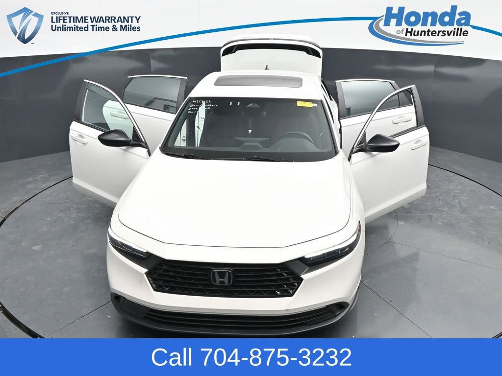 Used 2023 Honda Accord Sport image 28