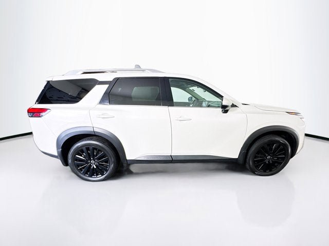 Certified 2023 Nissan Pathfinder SL w/ SL Premium Package image 4