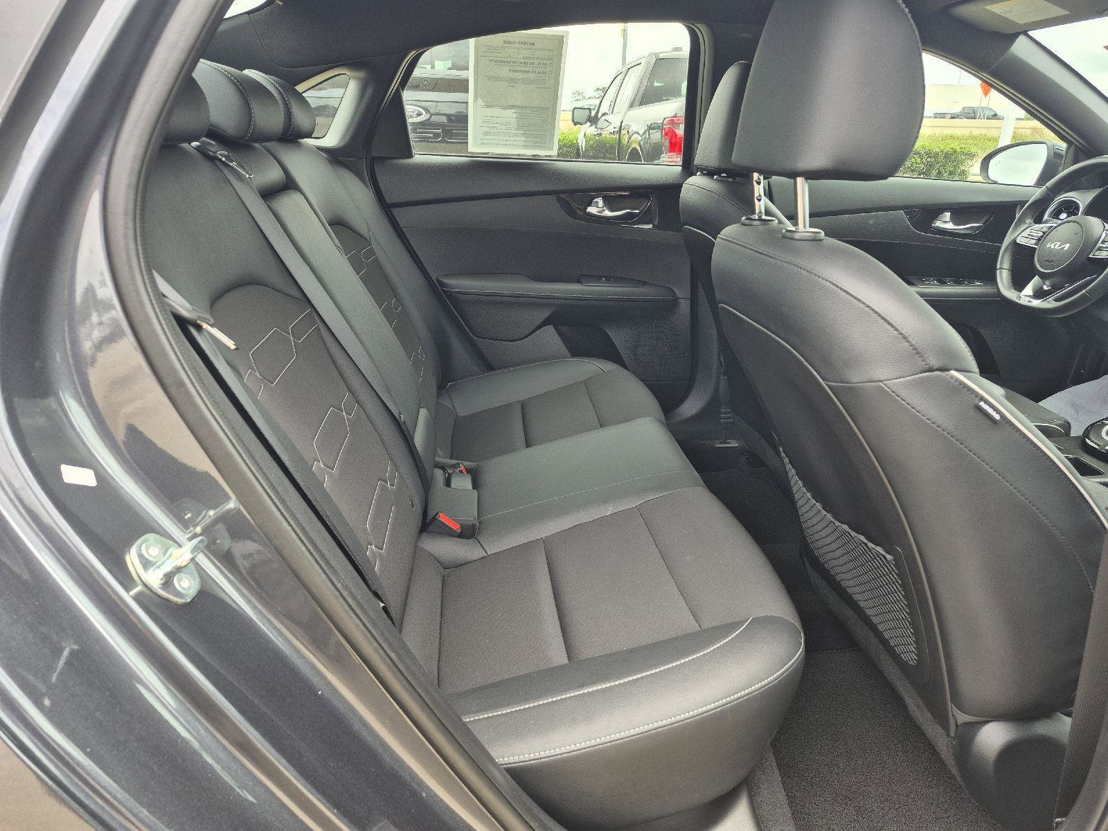 Used 2024 Kia Forte GT-Line image 10