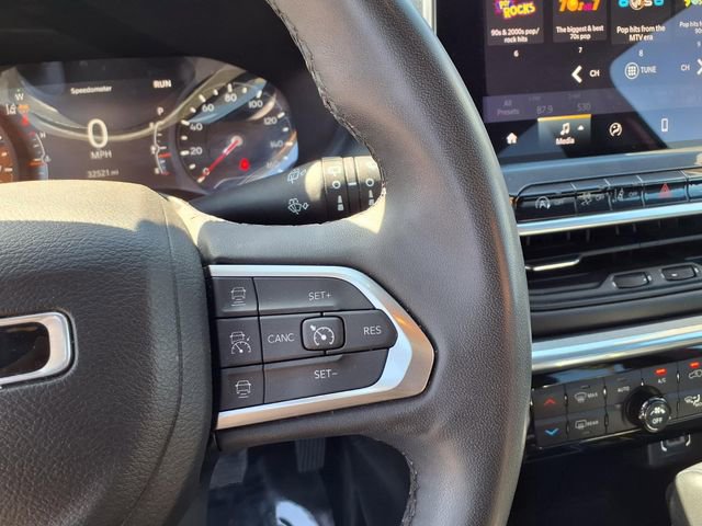 Used 2023 Jeep Compass Limited image 19