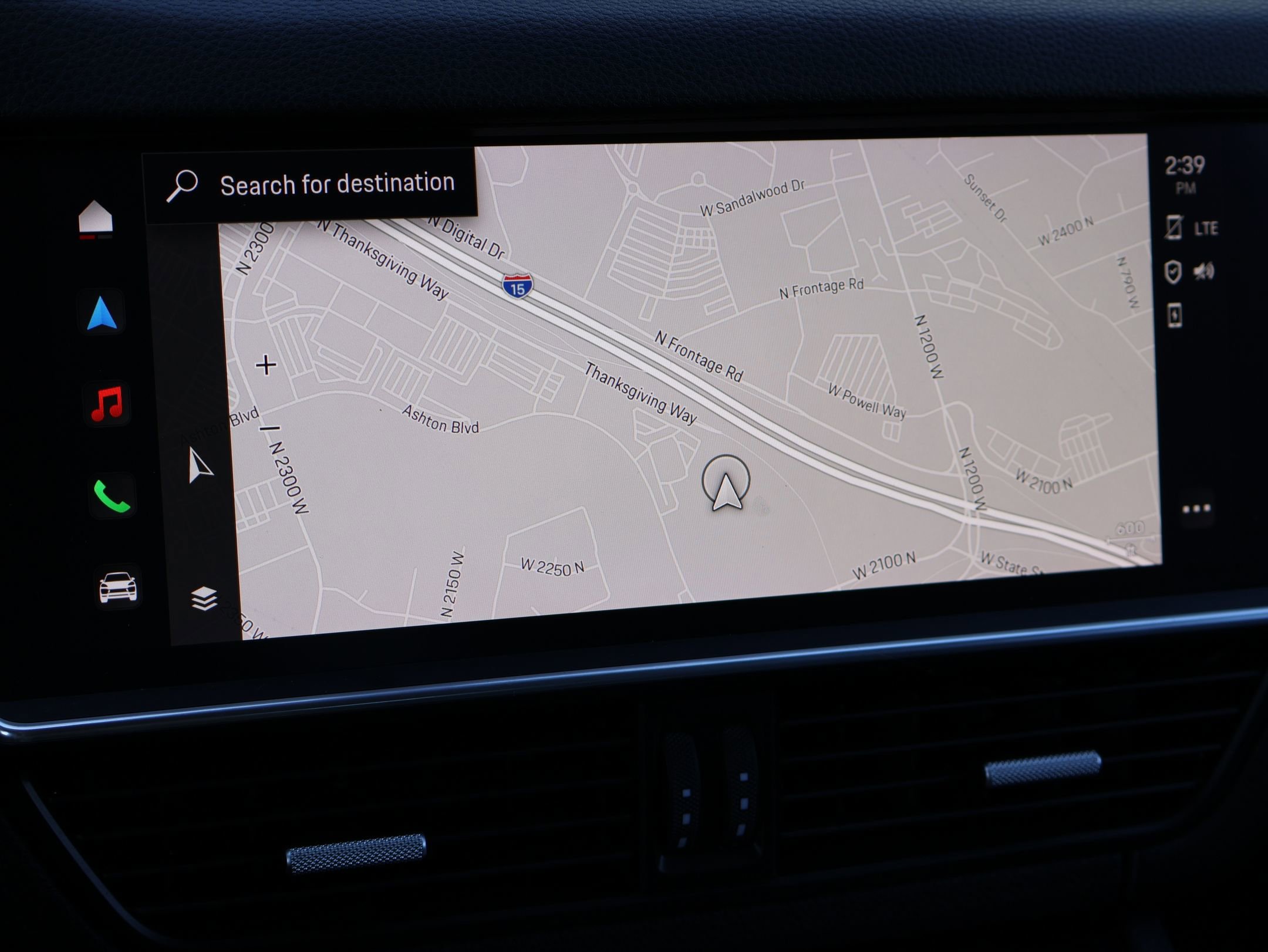 Used 2023 Porsche Cayenne Platinum Edition image 18