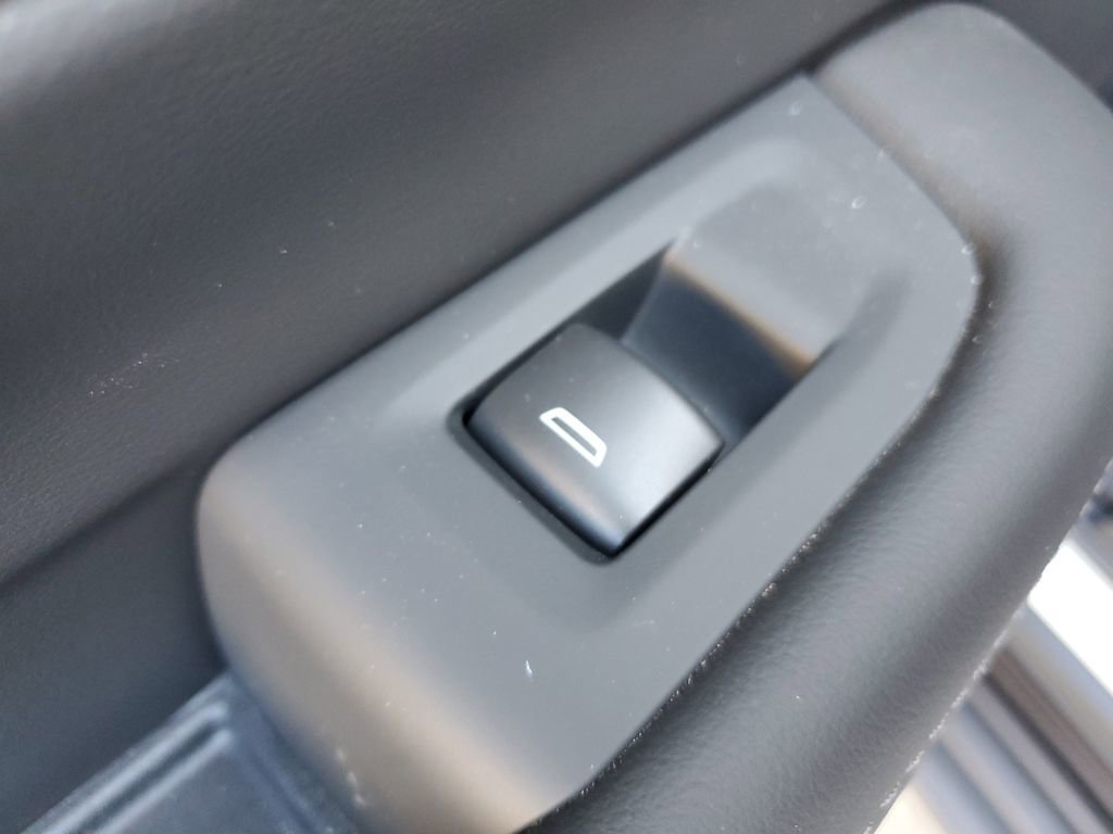 New 2026 Chevrolet Tahoe LS image 19