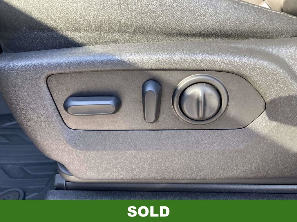 Used 2020 GMC Sierra 1500 SLT w/ SLT Premium Plus Package image 17