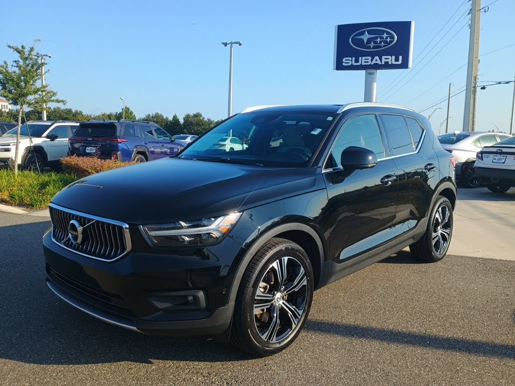 Used 2021 Volvo XC40 T5 Inscription w/ Advanced Package