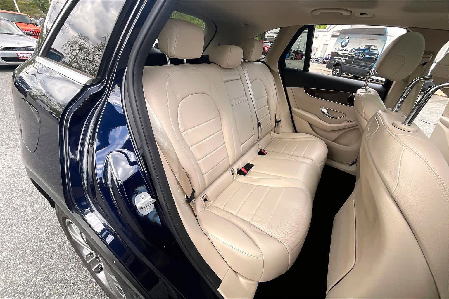 Used 2019 Mercedes-Benz GLC 300 4MATIC image 18