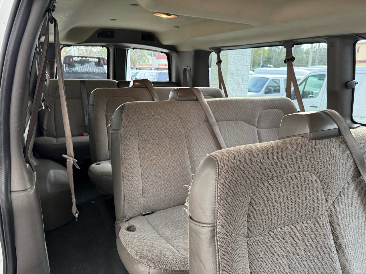 Used 2018 GMC Savana 3500 LT w/ LT Preferred Equipment Group RWD image 19