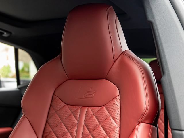 New 2026 Audi SQ8 Premium Plus AWD/4WD image 15