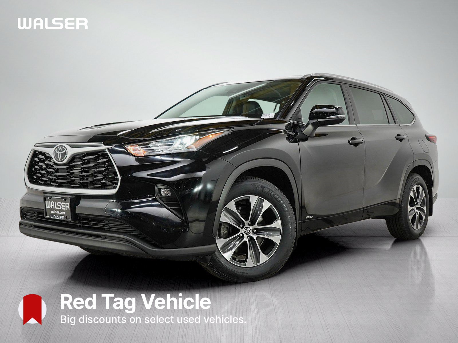 Used 2025 Toyota Highlander XLE AWD/4WD image 1
