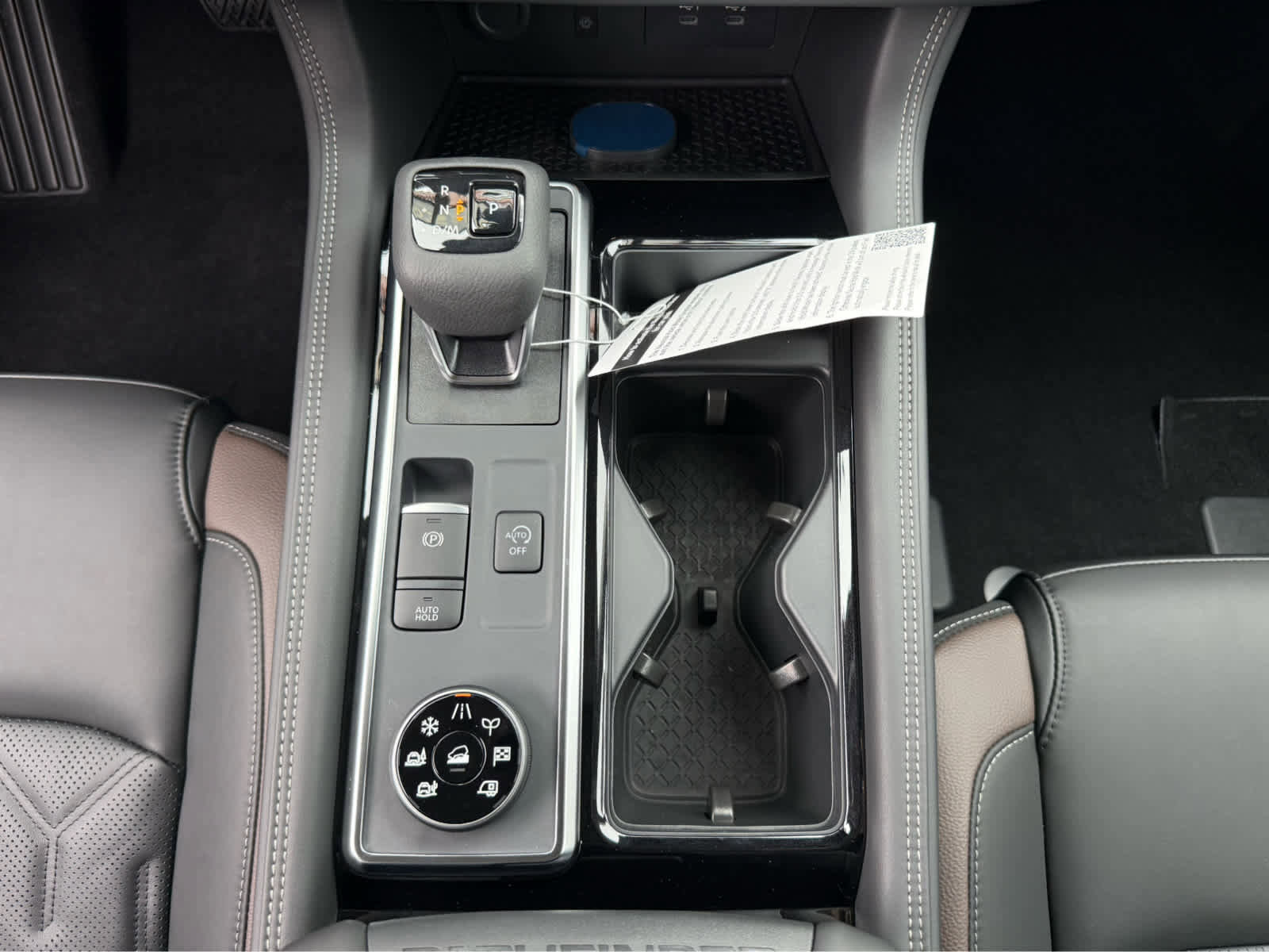 New 2026 Nissan Pathfinder Platinum image 31