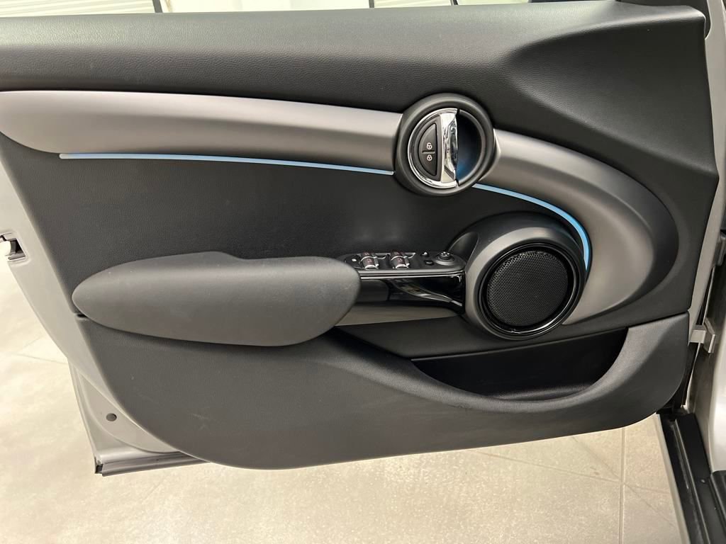 Used 2024 MINI Cooper S image 11