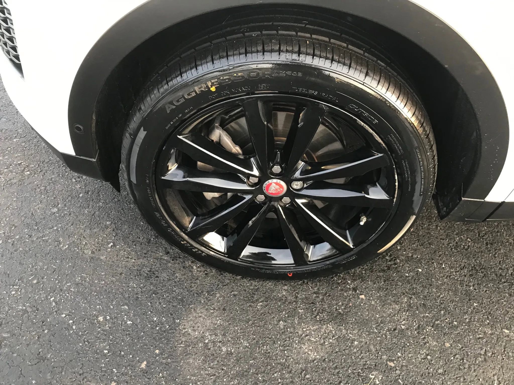 Used 2018 Jaguar E-PACE S image 44