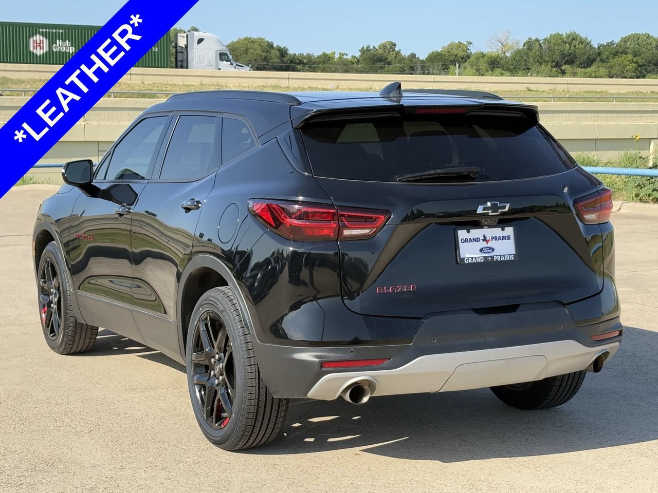 Used 2024 Chevrolet Blazer LT w/ Sound & Technology Package FWD image 6