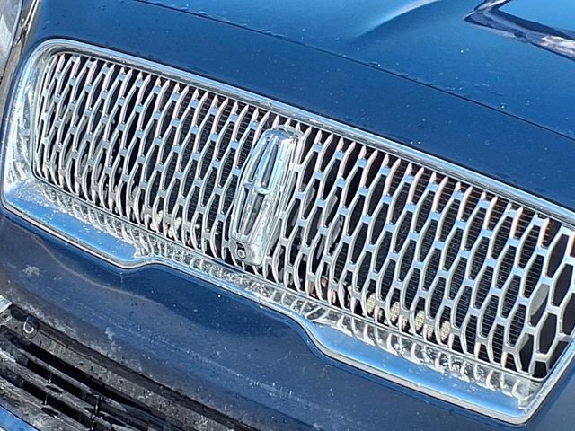Used 2020 Lincoln Nautilus Reserve w/ Equipment Group 202A image 28