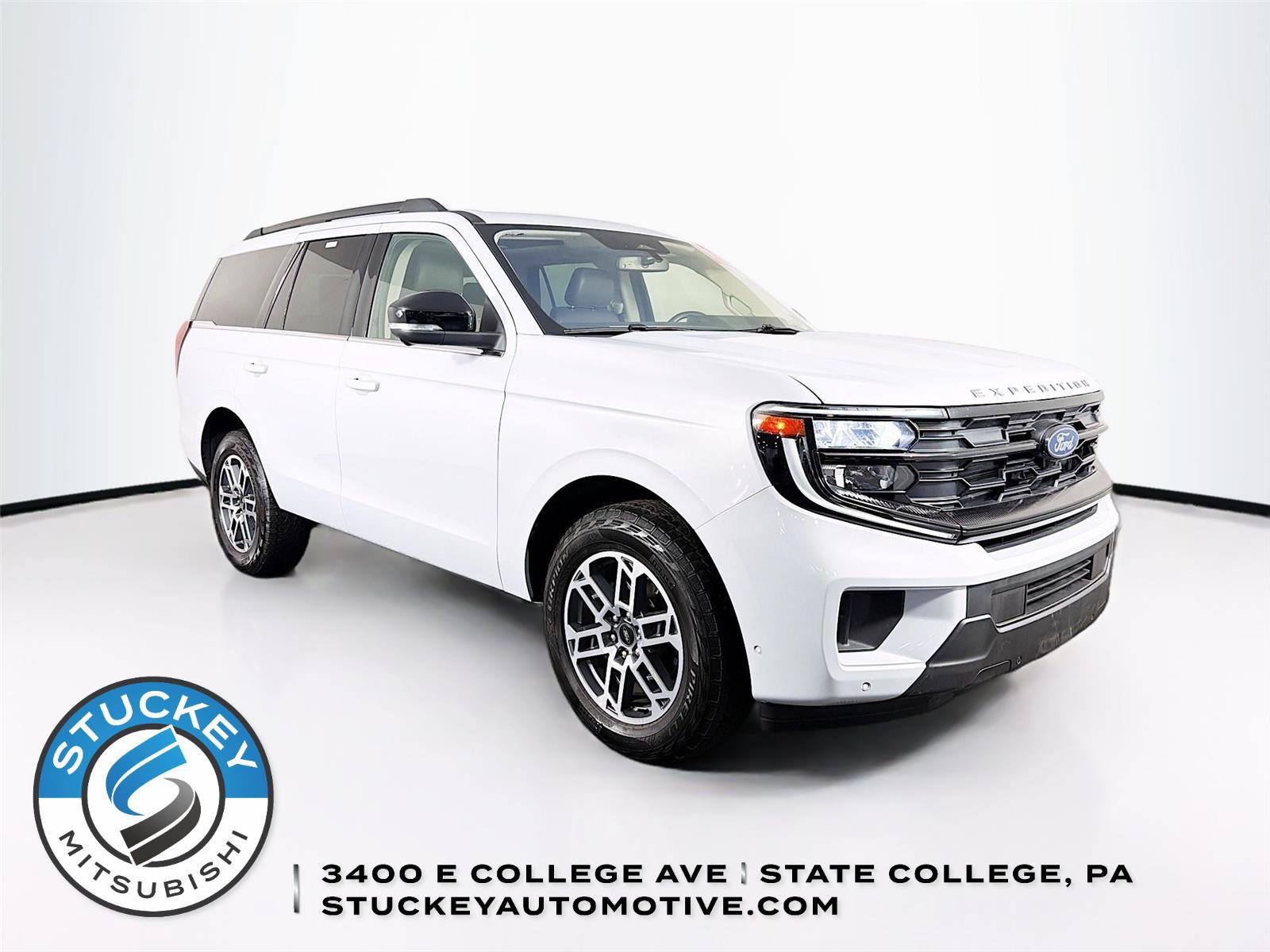Used 2025 Ford Expedition Active