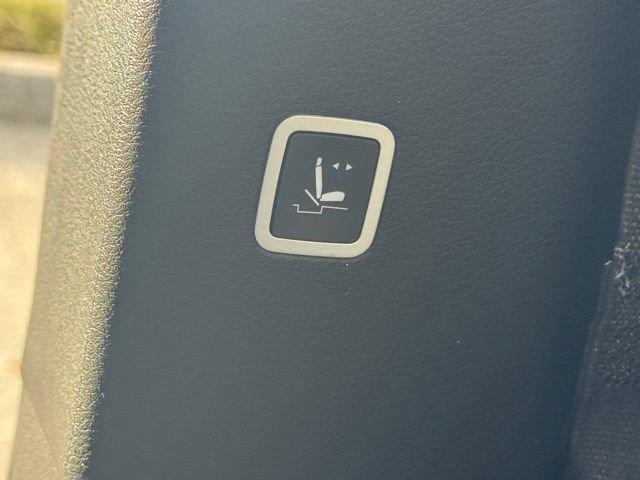 New 2026 Chrysler Pacifica Limited w/ S Appearance Package image 37