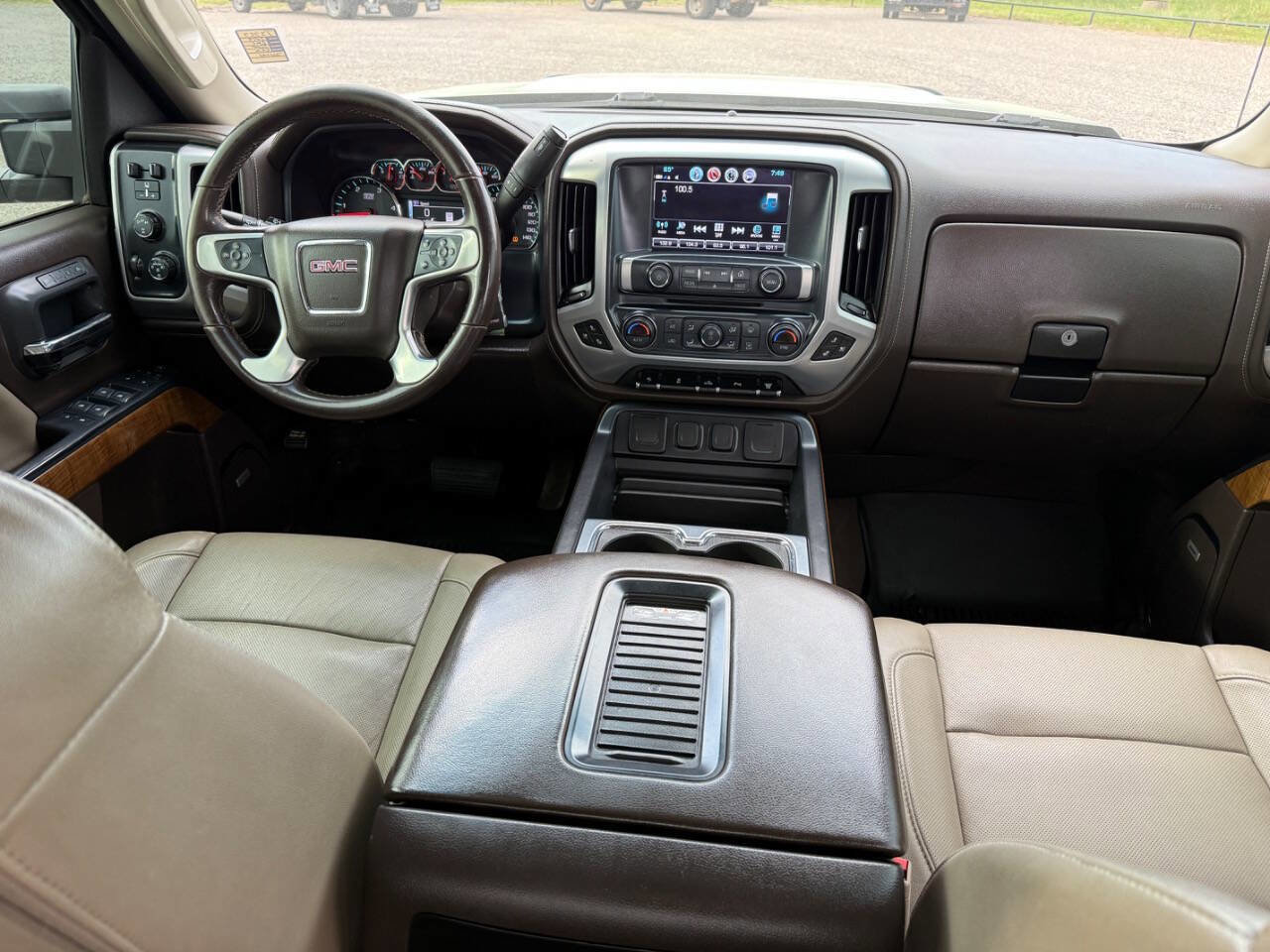 Used 2019 GMC Sierra 2500 SLT w/ Duramax Plus Package AWD/4WD image 32