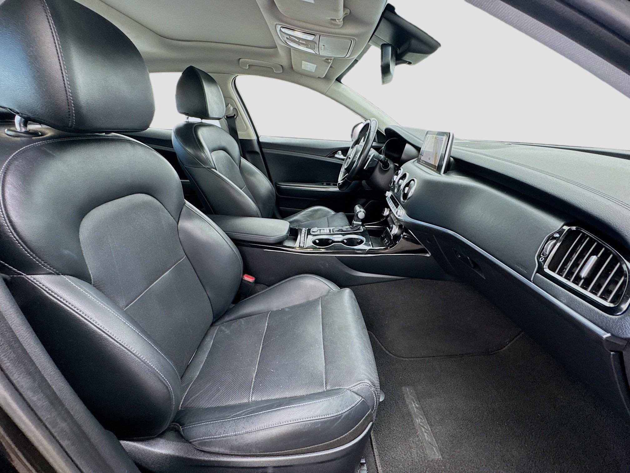 Used 2019 Kia Stinger Premium AWD/4WD image 20