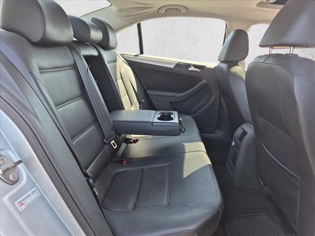 Used 2013 Volkswagen Jetta SE FWD image 20