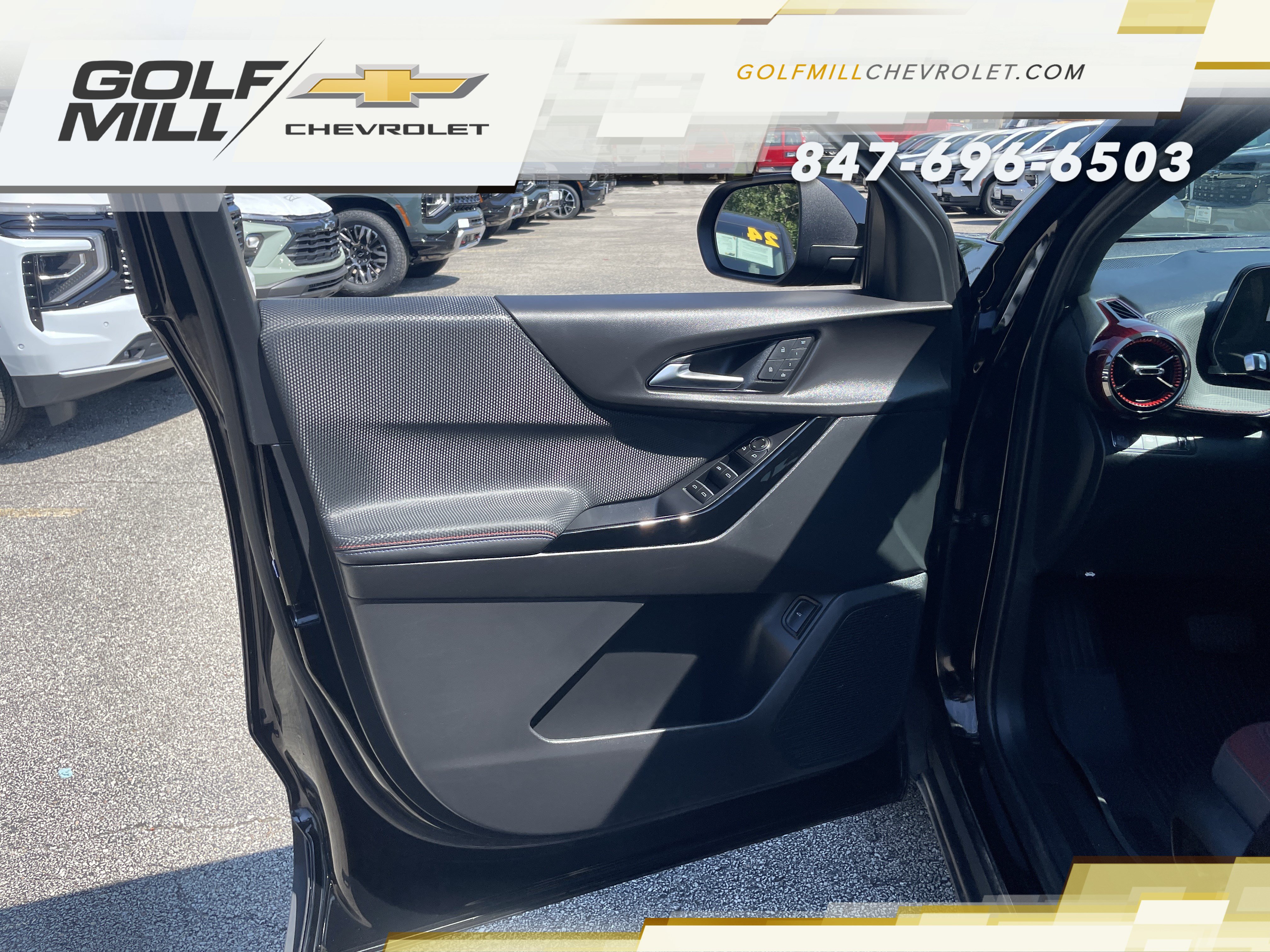 Certified 2026 Chevrolet Equinox RS w/ Convenience Package III FWD image 11